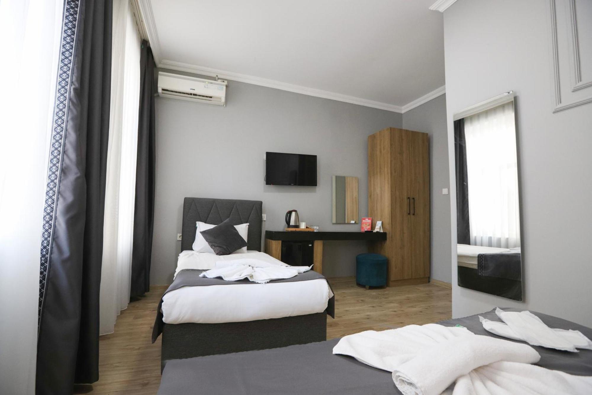 La Pera Suites Istambul Exterior foto