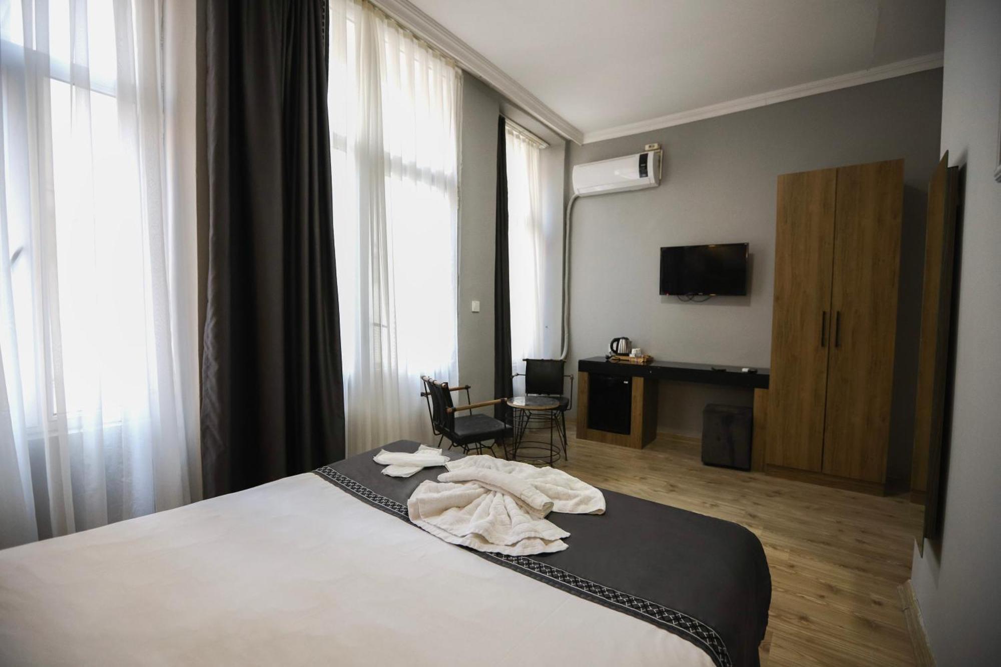 La Pera Suites Istambul Exterior foto